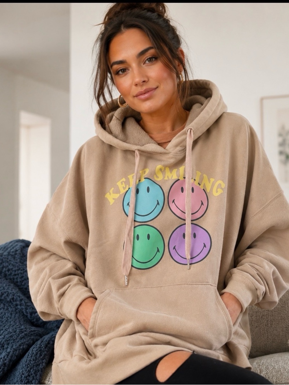 American Eagle Beige Graphic Huggable Hoodie Sweatshirt Oversized Size Small NWT